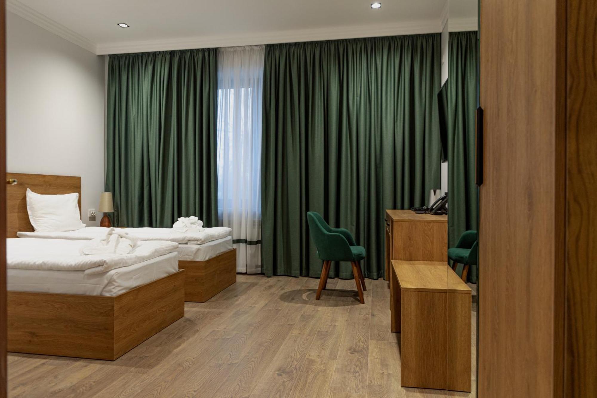 Green Hills Resort Uzbekistan Chimbaylyk Ngoại thất bức ảnh